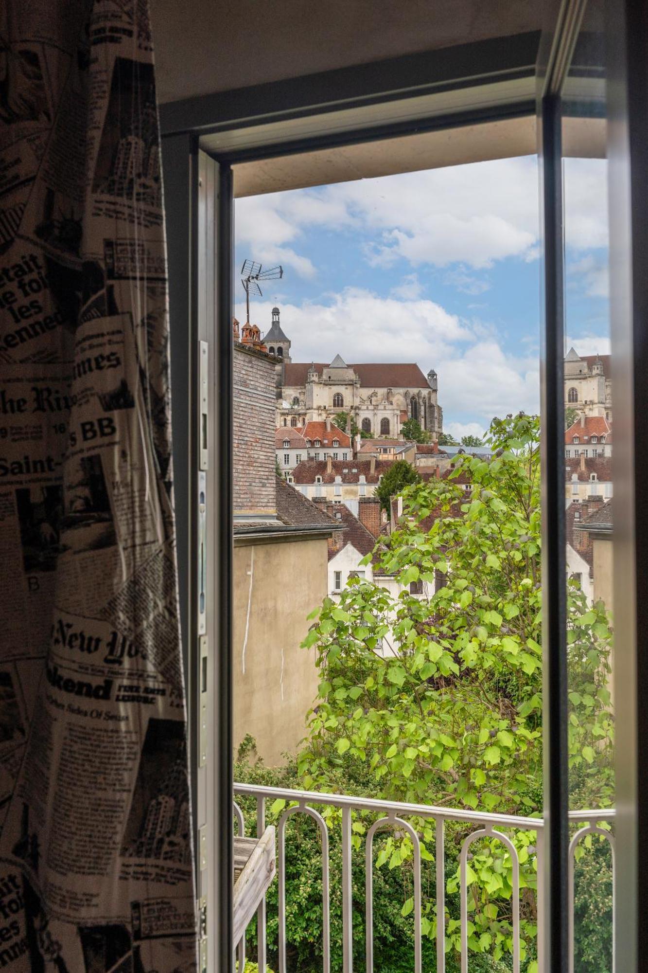 Les Etoiles Bed & Breakfast Tonnerre Room photo