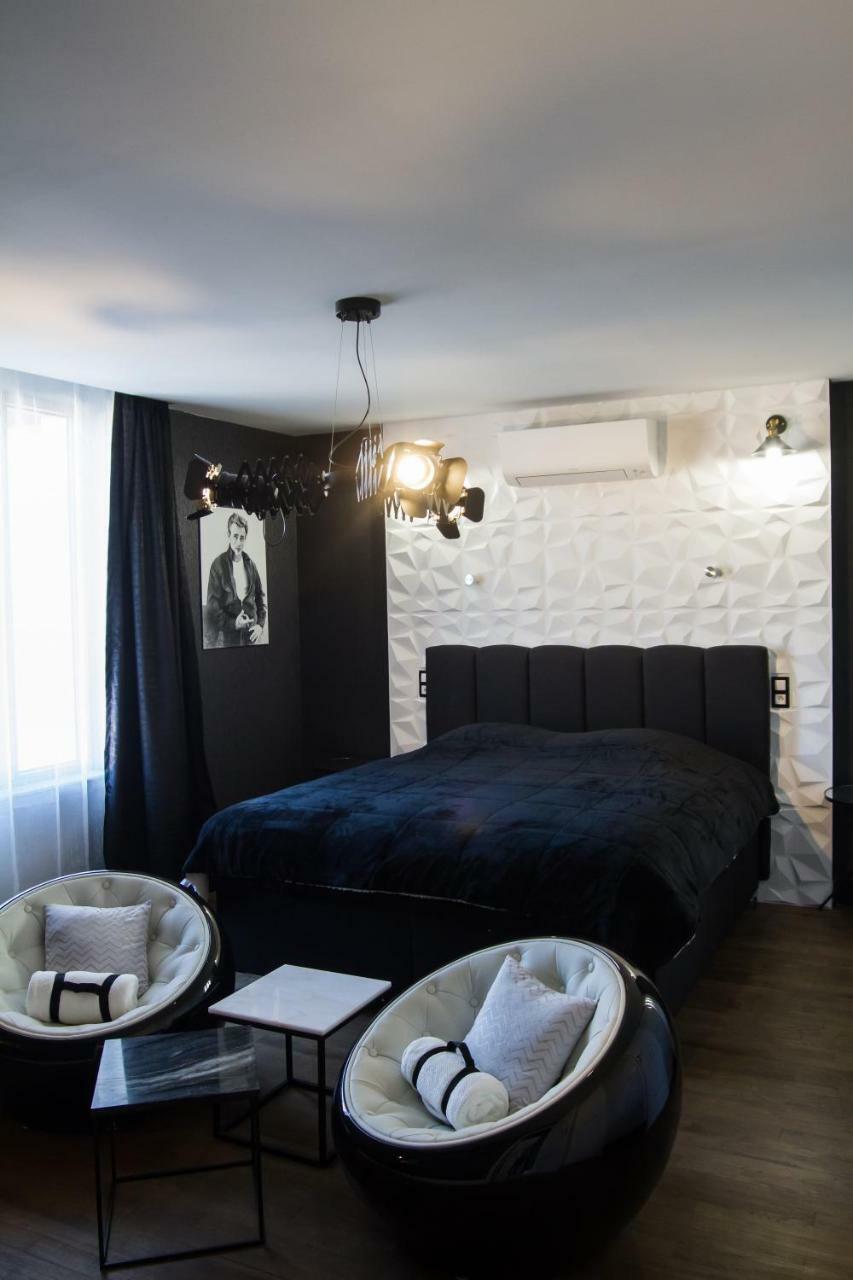 Les Etoiles Bed & Breakfast Tonnerre Exterior photo